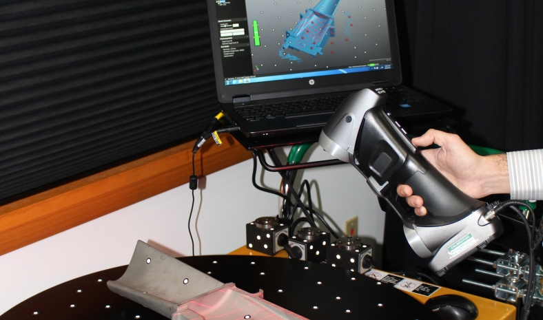 Blade scan with HandySCAN 700